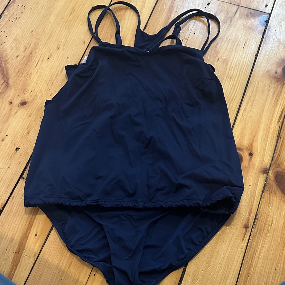 Athleta black/ Midnight Blue Women's blousy tankini Swimsuit